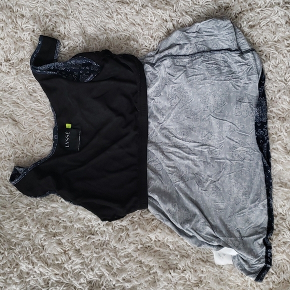 LYSSE tank with built in bra. - Picture 7 of 12